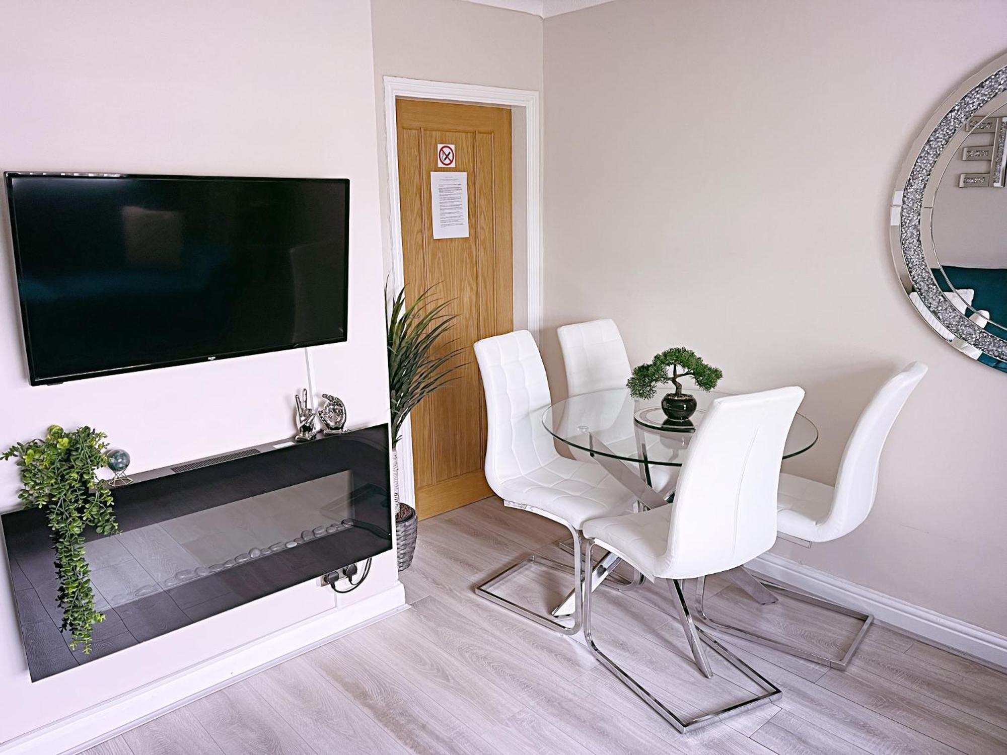 Entire 3-Bedroom Home In Oldham - Guest House Exterior foto